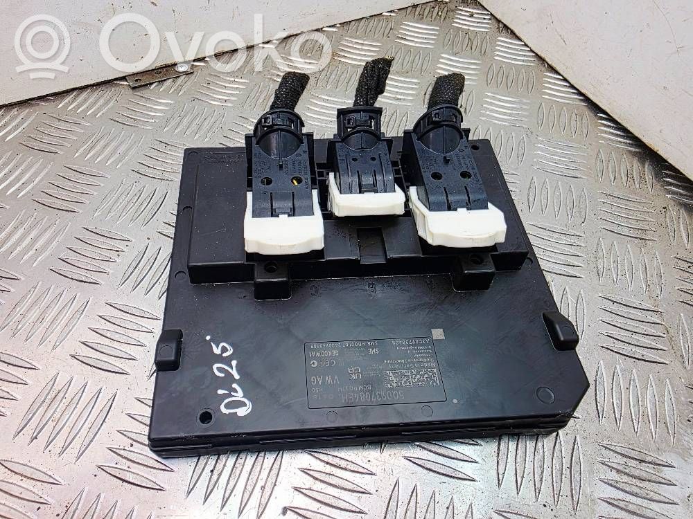 Audi A1 Comfort/convenience module 