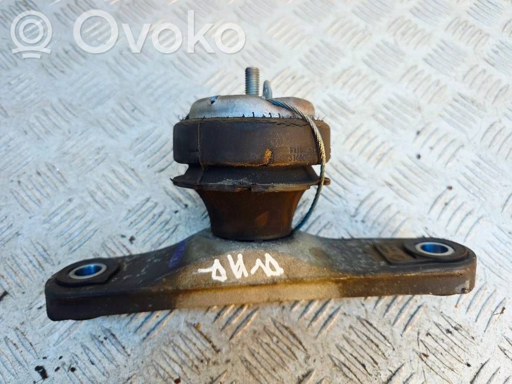 Volvo V40 Engine mount bracket 