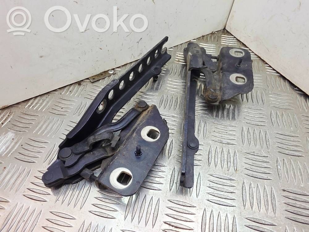 Audi A8 S8 D3 4E Dzinēja pārsega eņģe (-es) 