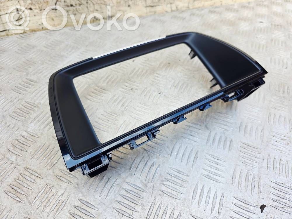 Mazda 6 Radio/GPS head unit trim 