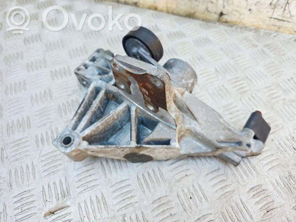 Fiat 500 Generator/alternator bracket 