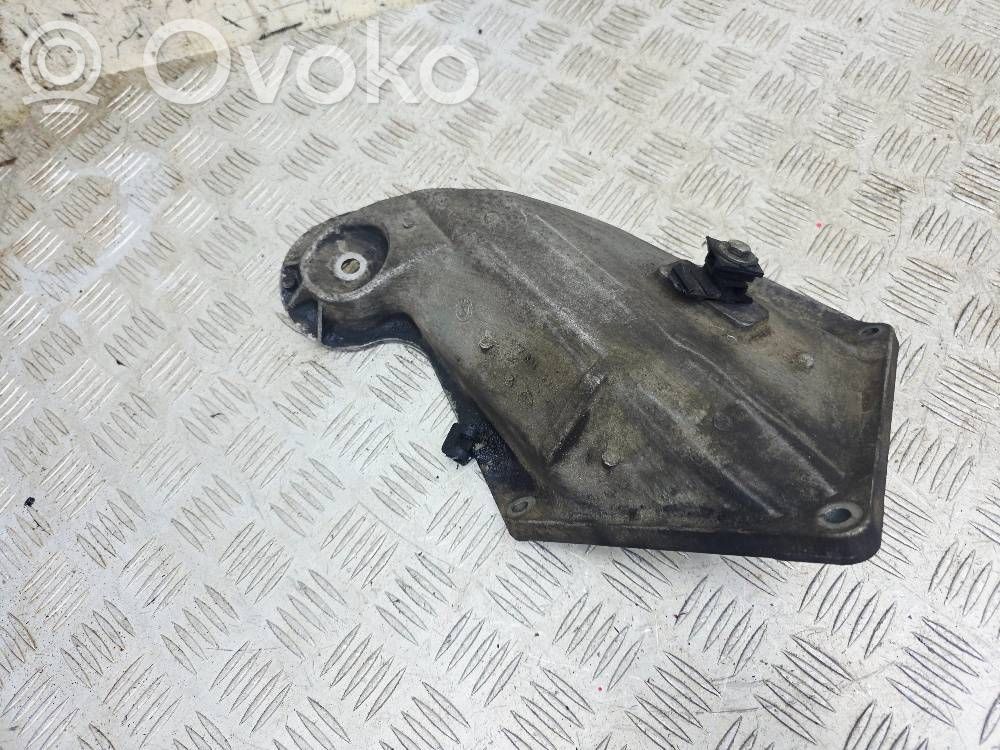 BMW X5 E53 Engine mounting bracket 