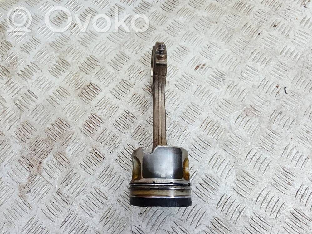 Audi A8 S8 D3 4E Piston with connecting rod 