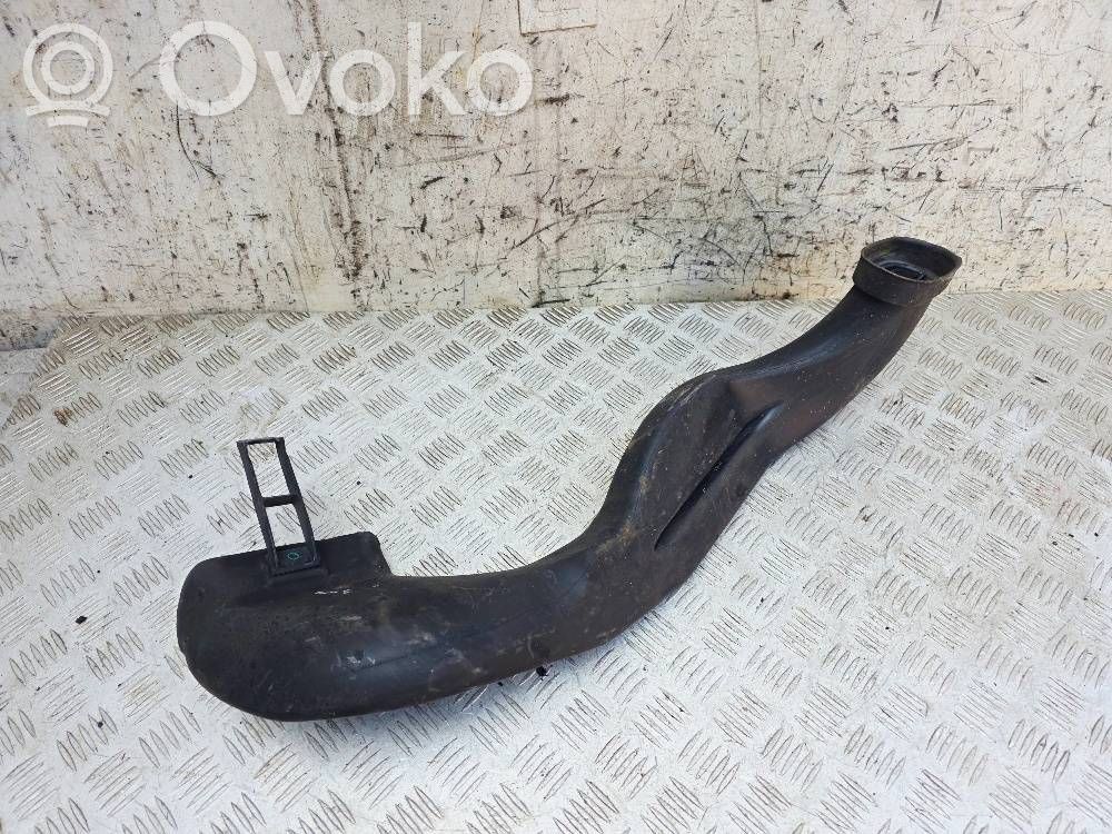 Opel Astra J Ilmanoton kanavan osa 