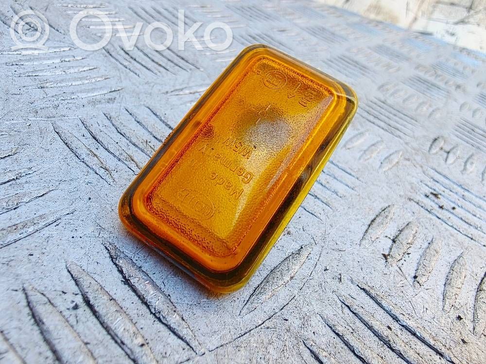 Audi Cabriolet B3 8G Front fender indicator light 