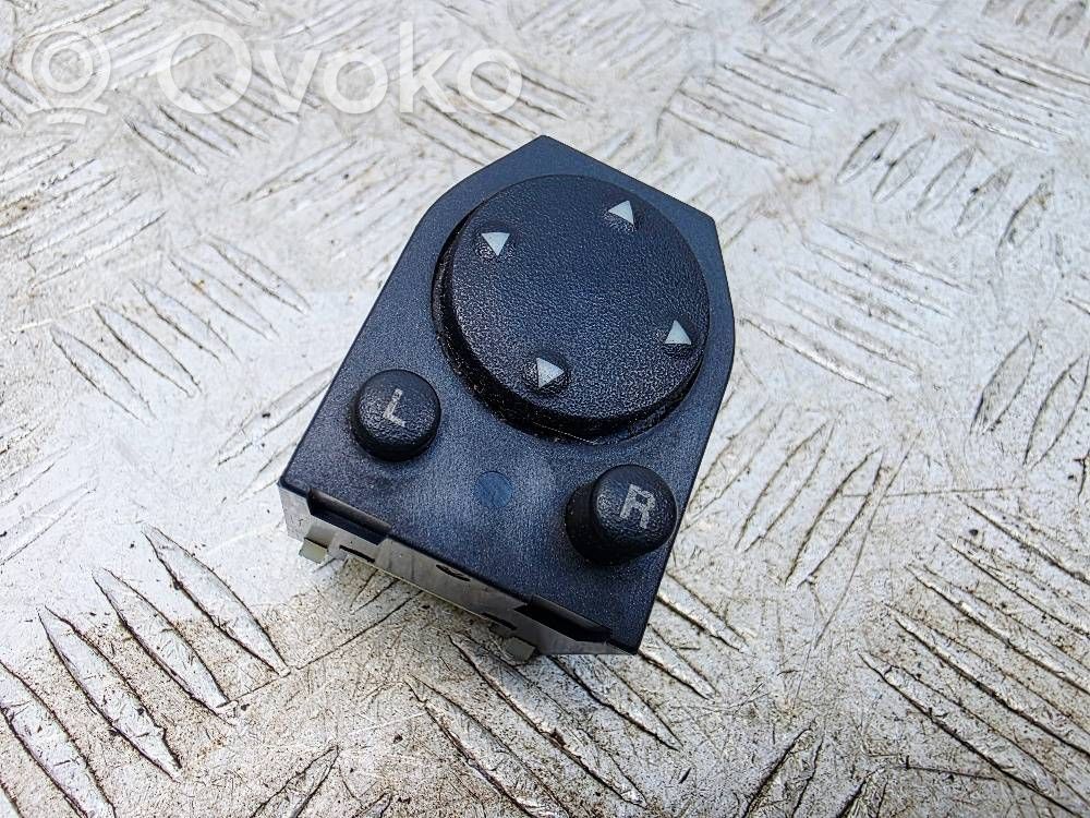 Audi Cabriolet B3 8G Interruptor del espejo lateral 