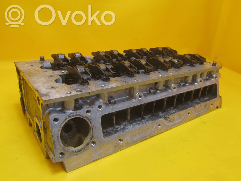 Engine head   5801841067