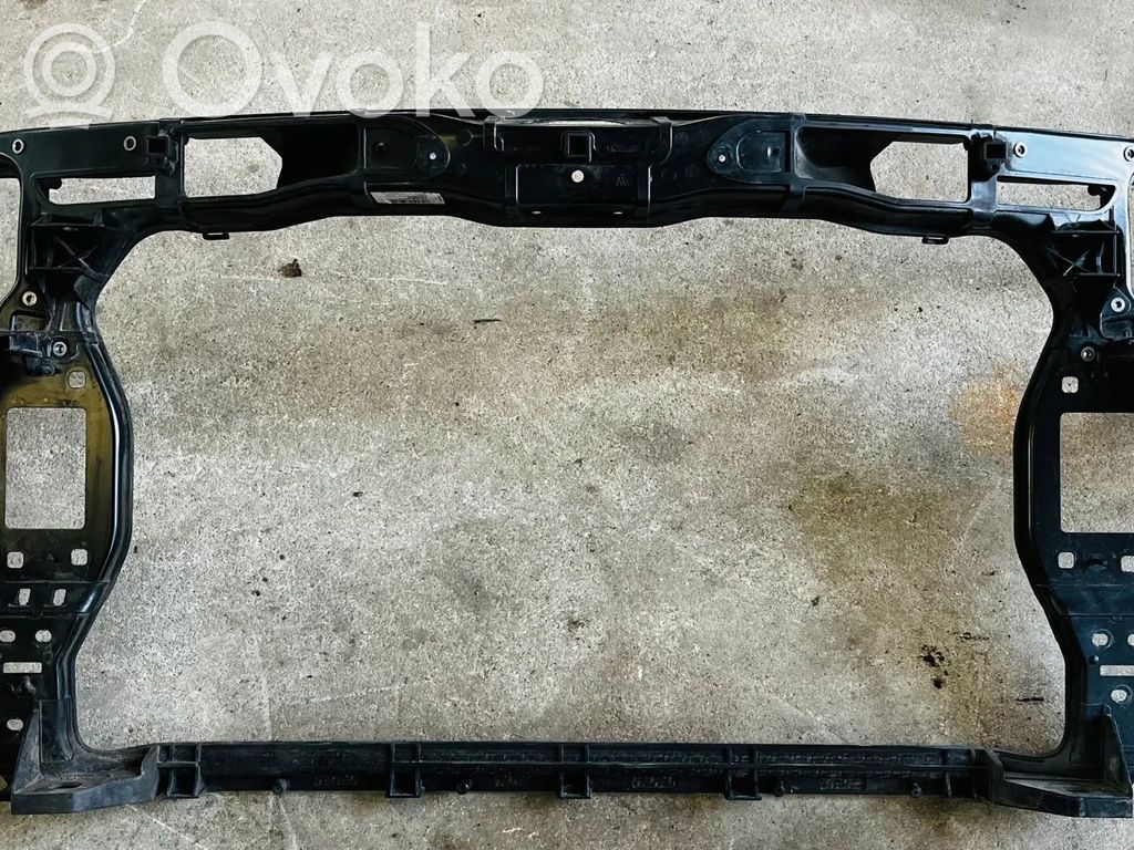 Audi A8 S8 D4 4H Konepellin lukituksen muotolista 