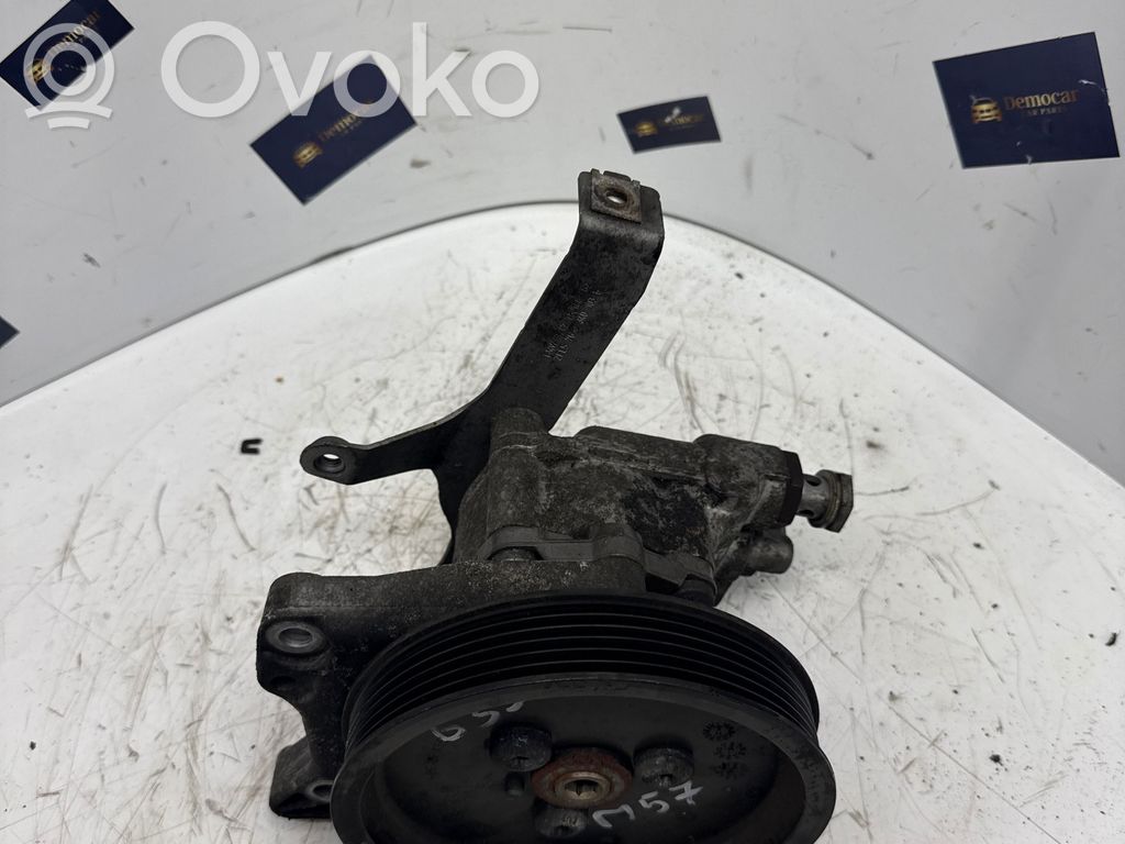 BMW 5 E60 E61 Vairo stiprintuvo siurblys 