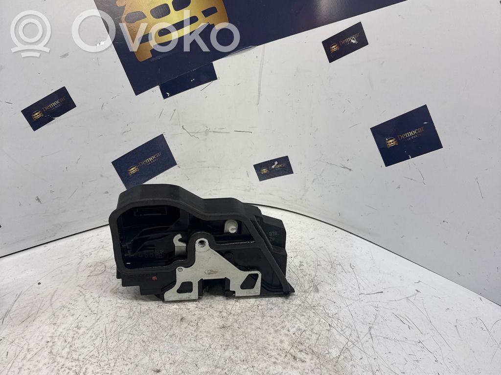 BMW 5 F10 F11 Front door lock 