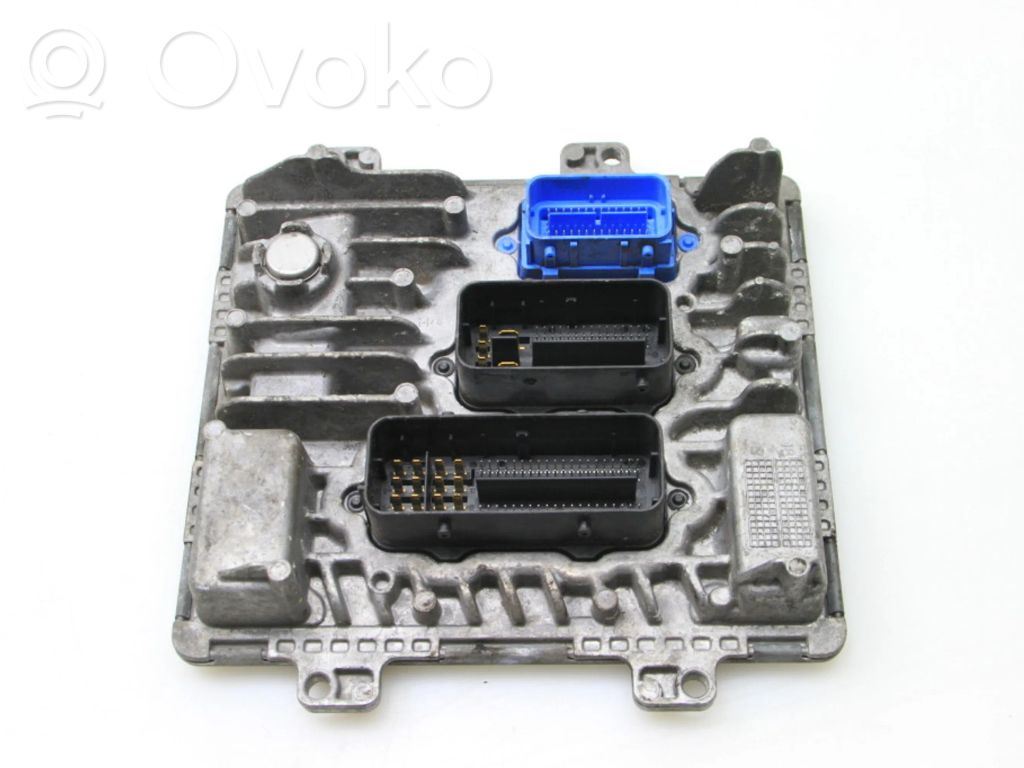 Opel Corsa E Engine control unit/module 