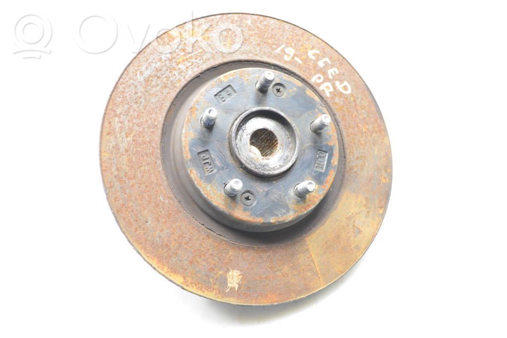 Cubo de rueda delantera   51701G4CA0