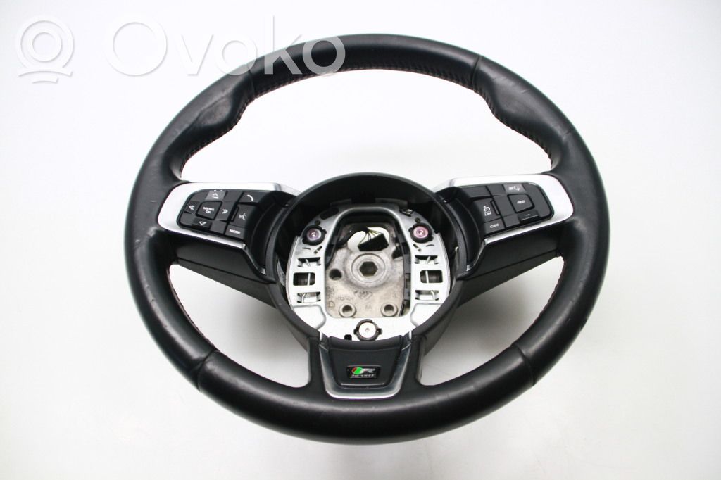 Volante   GX7M3F563CC