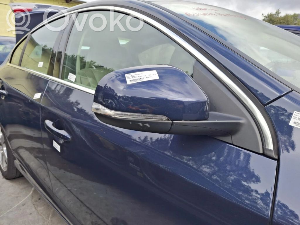 Volvo S60 Front door electric wing mirror 