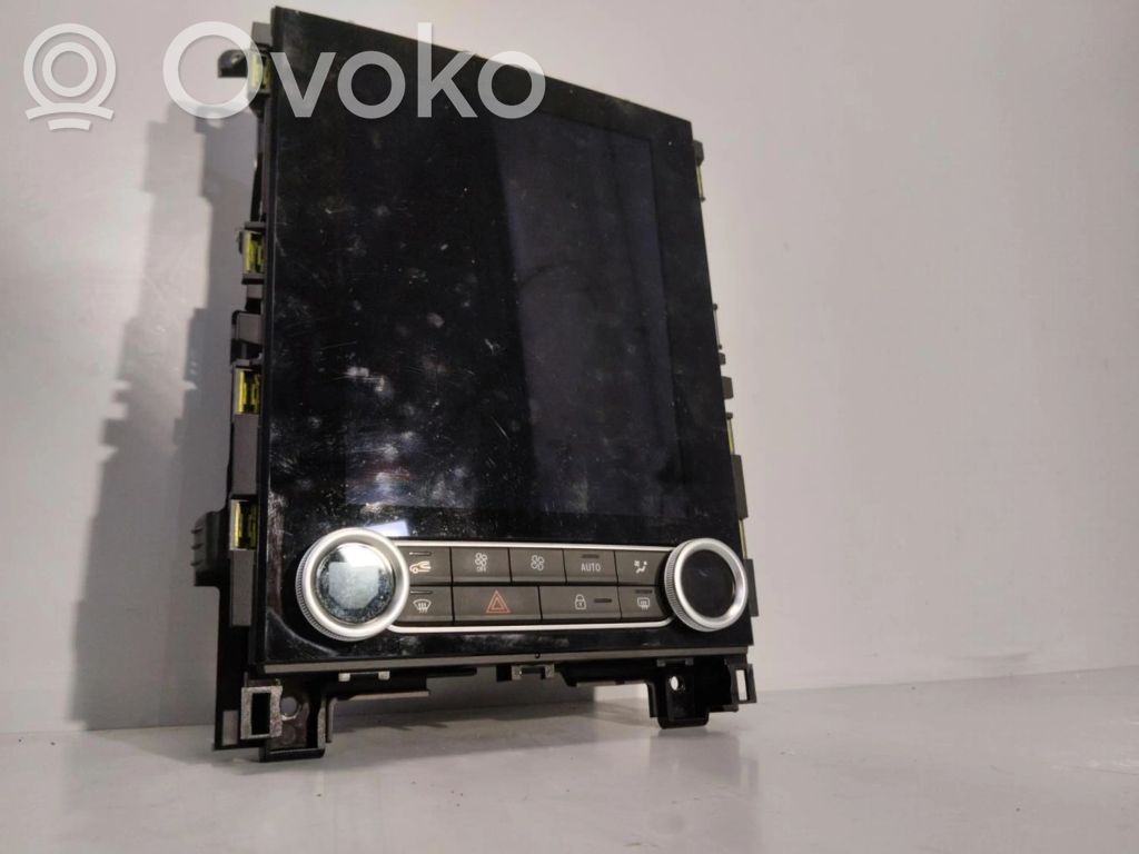 GPS navigation control unit/module   681833236R
