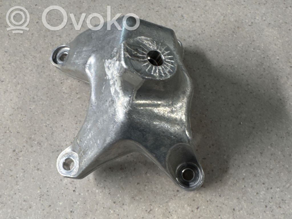 Porsche Macan (95B) Engine mounting bracket 
