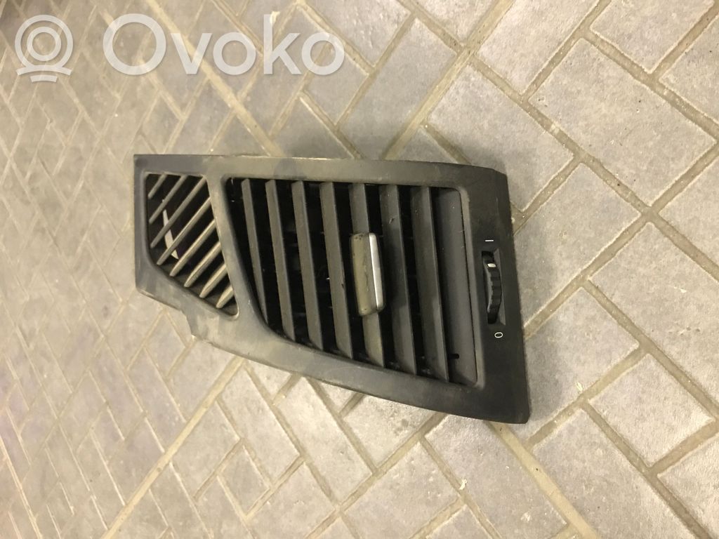 Šoninės oro grotelės   51607059187