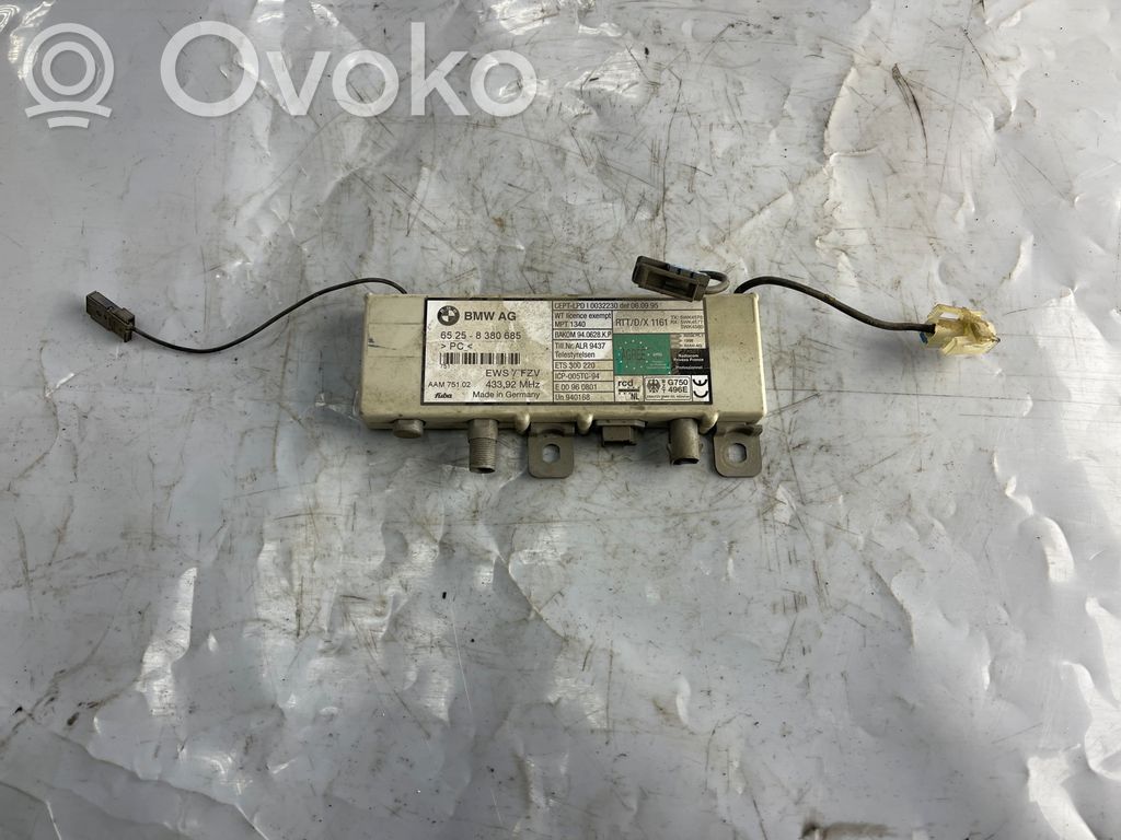 BMW 5 E39 Antenas pastiprinātājs 