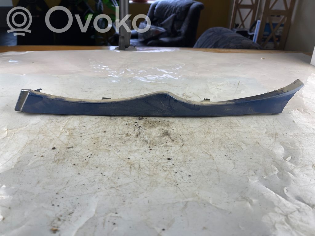 BMW 3 E46 Ajovalon valaisimen alalista 