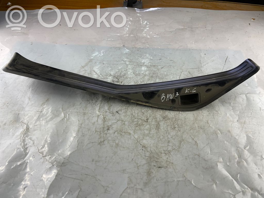 BMW 3 E46 Moldura protectora del borde trasero 