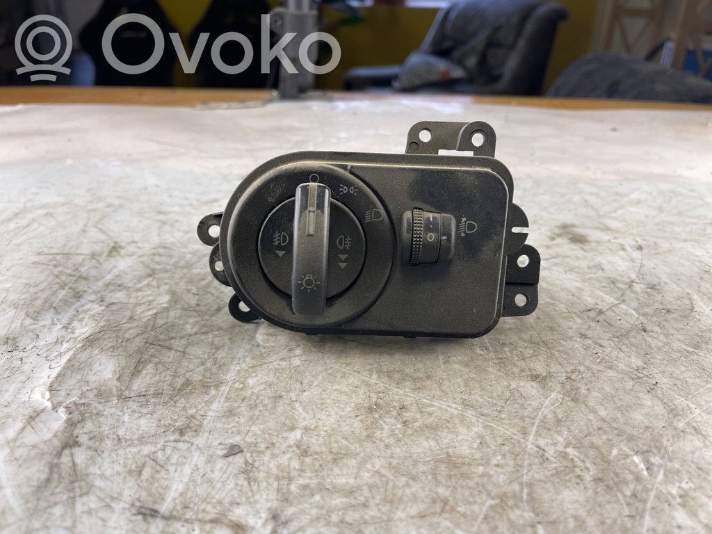 Ford Fusion Light switch 