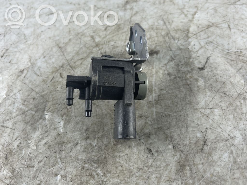Tyhjiöputki   1J0906283C