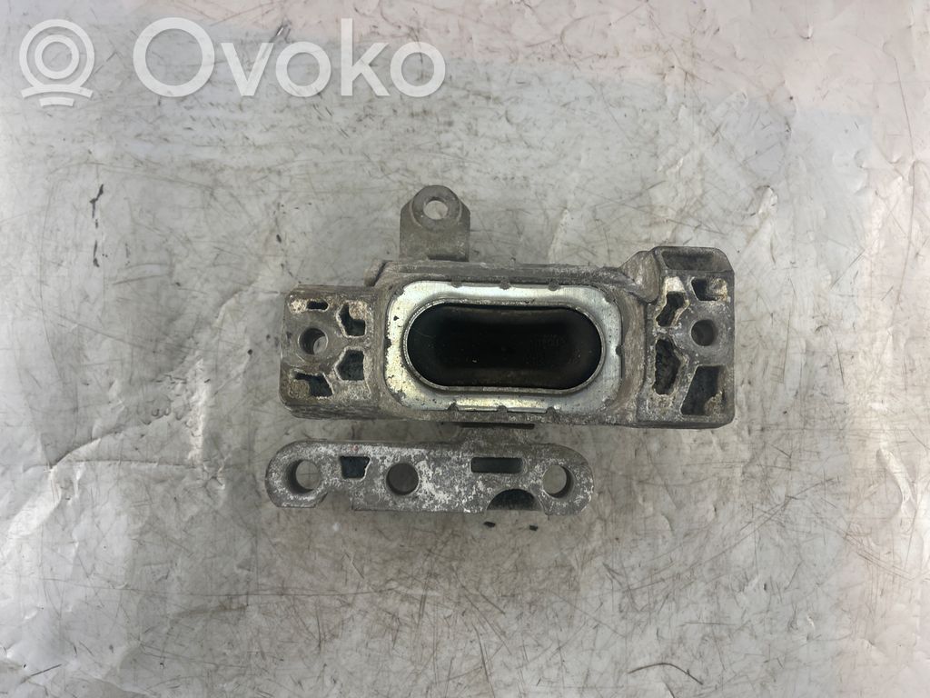 Opel Vectra C Engine mount bracket 