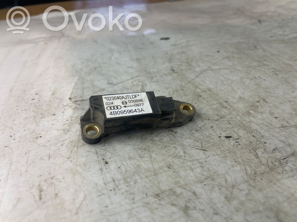 Audi A4 S4 B6 8E 8H Airbagsensor Crashsensor Drucksensor 