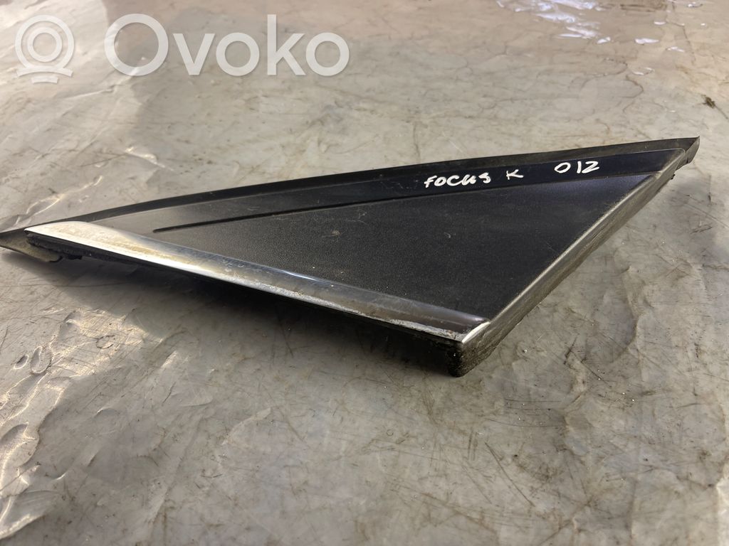Ford Focus Veidrodėlio plastikinė apdaila 