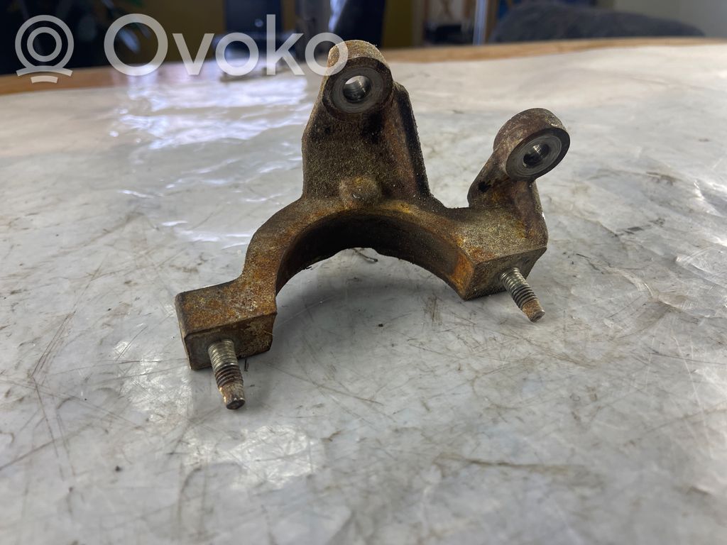 Ford Focus Driveshaft support bearing bracket 