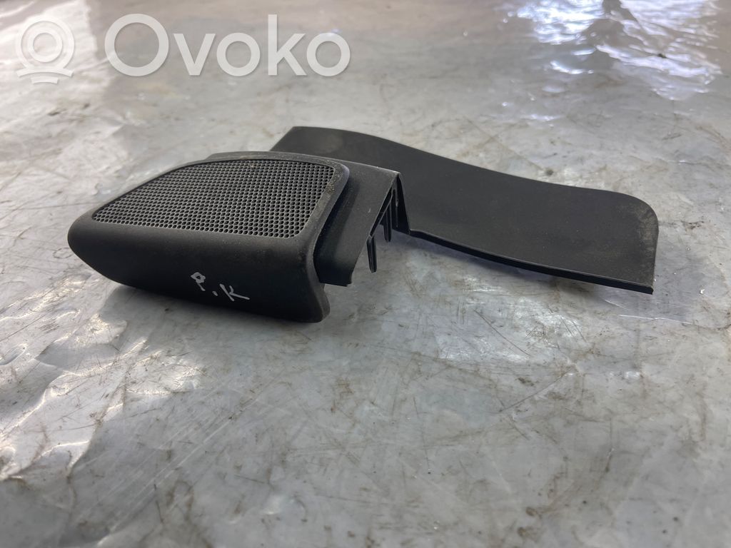 Ford Focus Maskownica głośnika drzwi przednich 