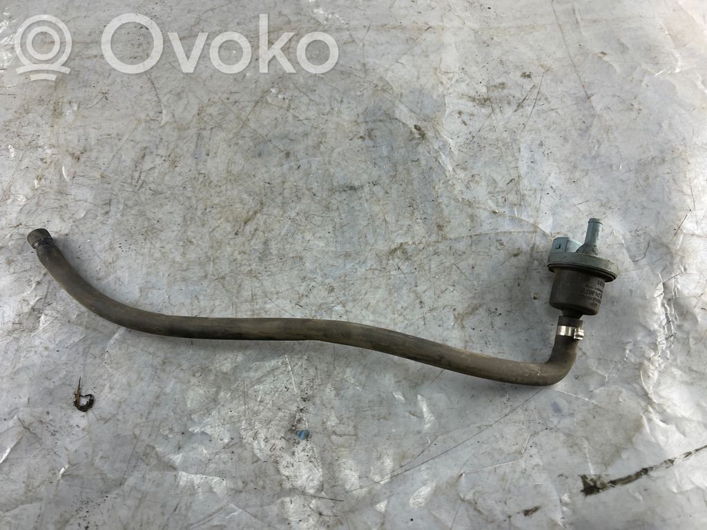 Volkswagen Polo III 6N 6N2 6NF Válvula del depósito de combustible 