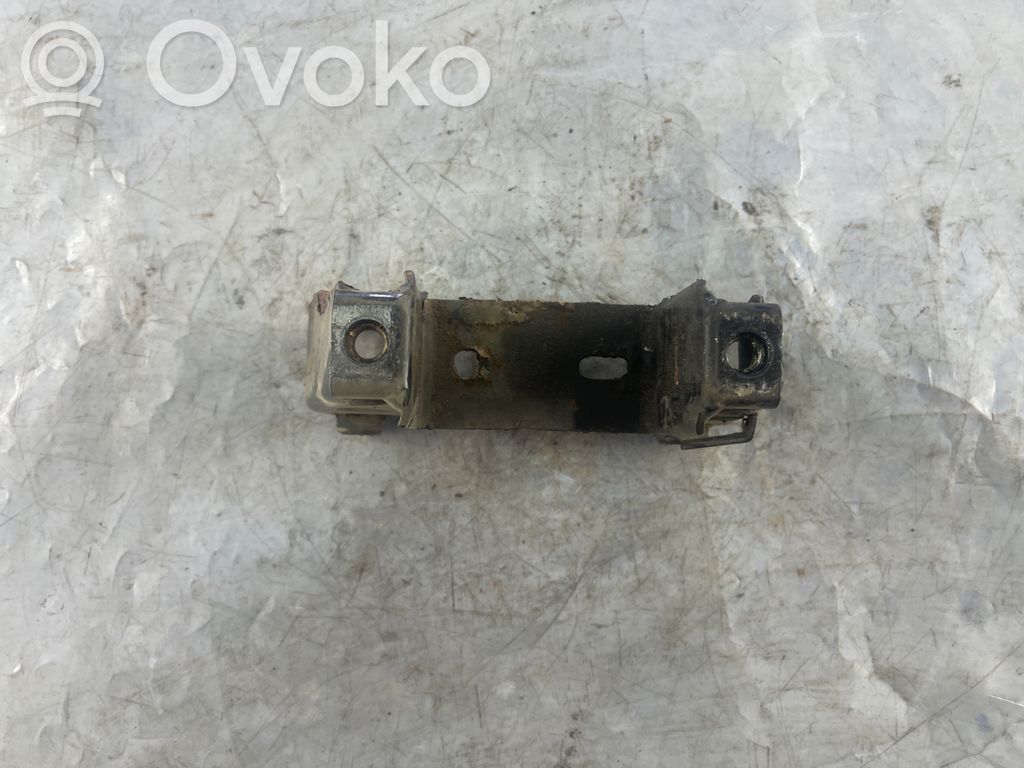 Audi A2 Engine mounting bracket 