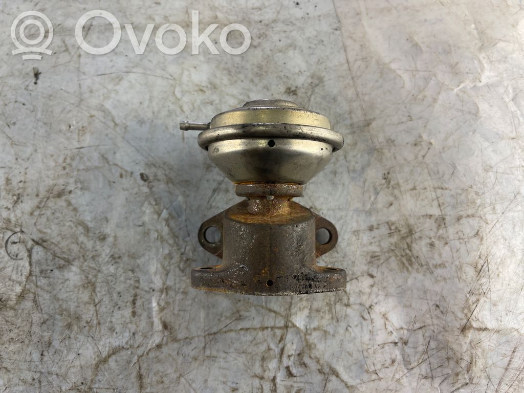 Audi A6 S6 C5 4B Válvula EGR 