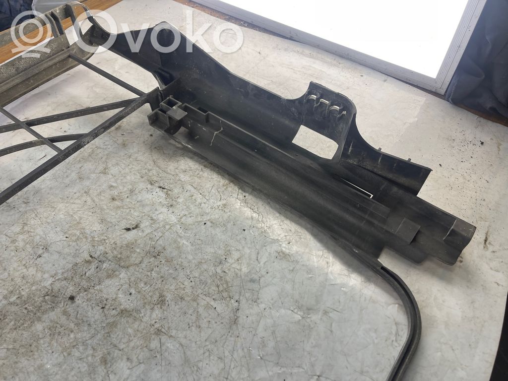 BMW X5 E53 Radiatoru dekoratīvā apdare 