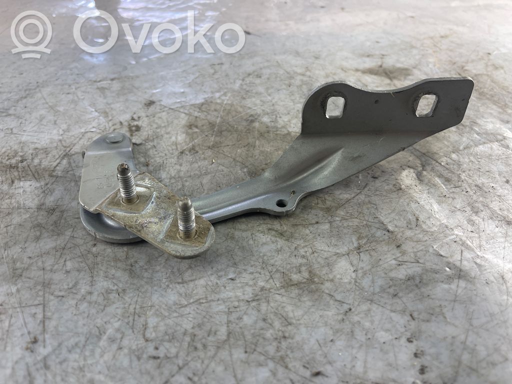 Ford Focus Engine bonnet/hood hinges 