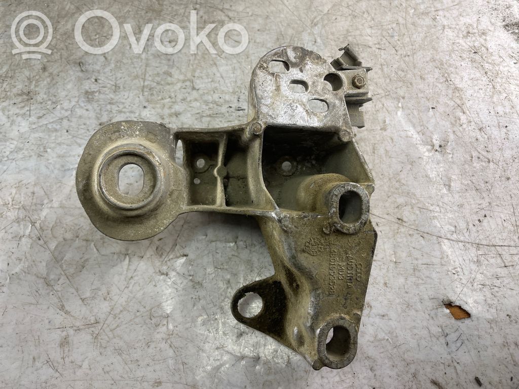 Engine mounting bracket   4B0199352B