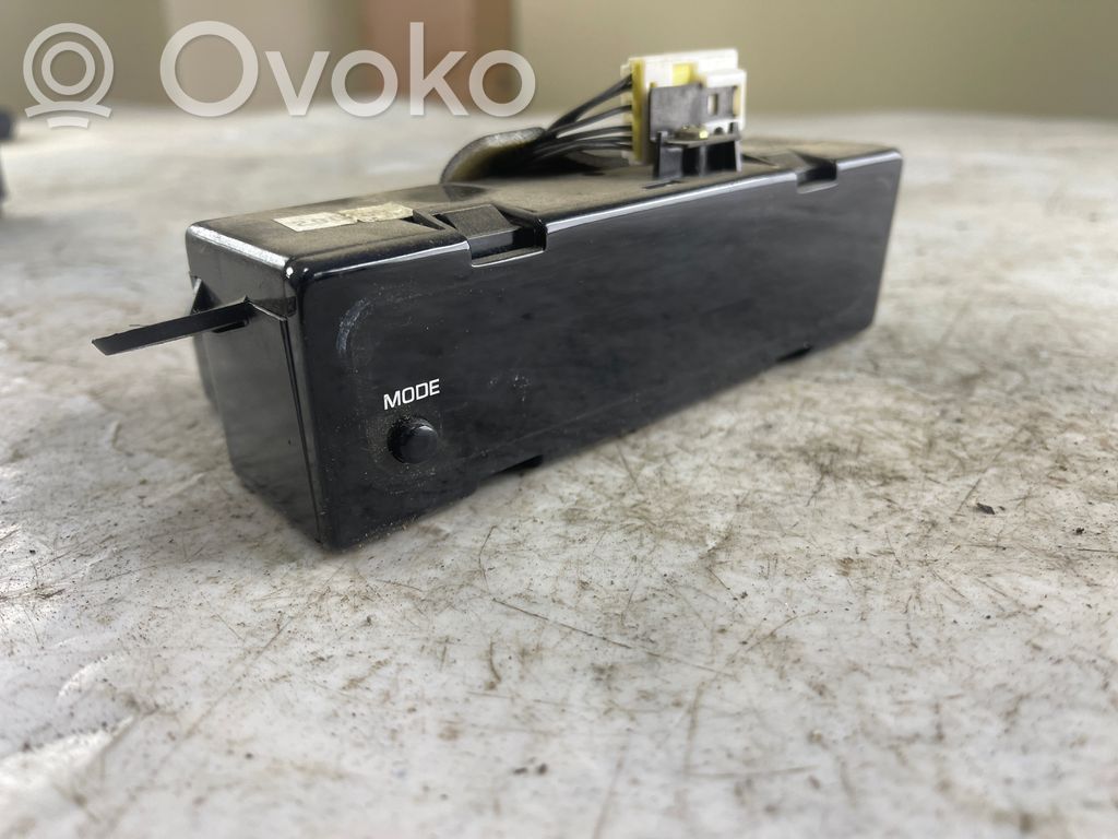 Nissan Patrol Y61 Monitori/näyttö/pieni näyttö 