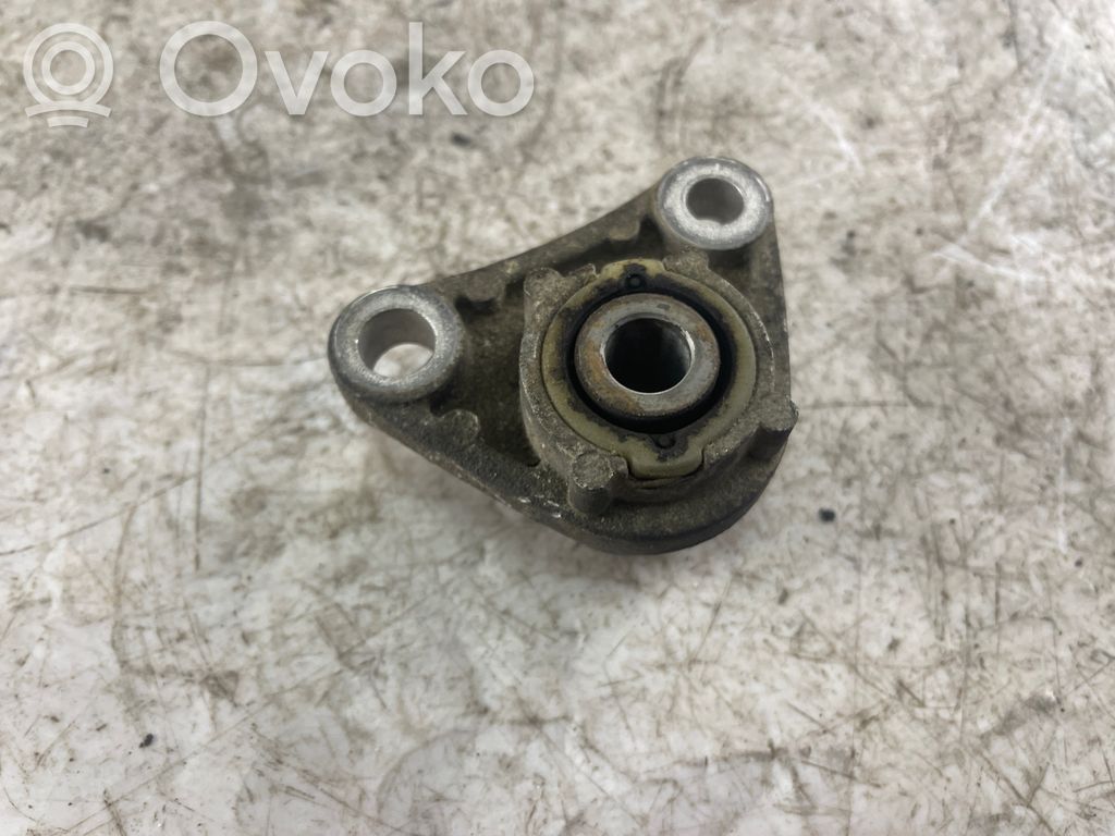 Engine mount bracket   8666205,8666204,9180969,9203967,9203968