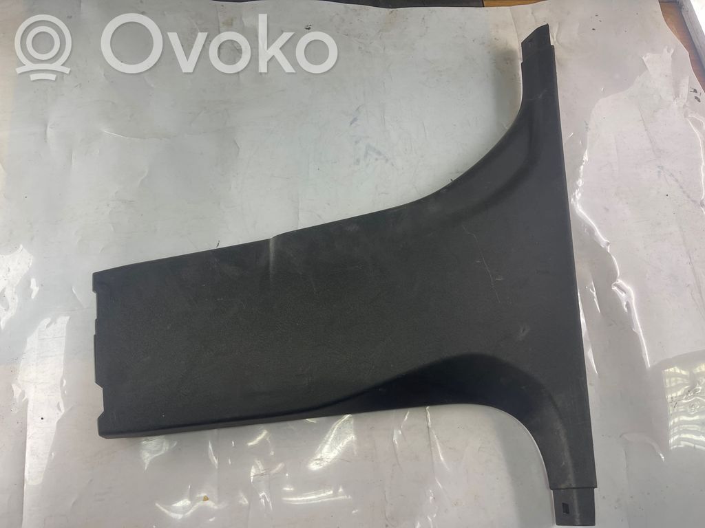 Volvo V40 (B) pillar trim (bottom) 