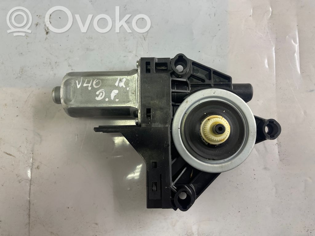 Volvo V40 Front door window regulator motor 