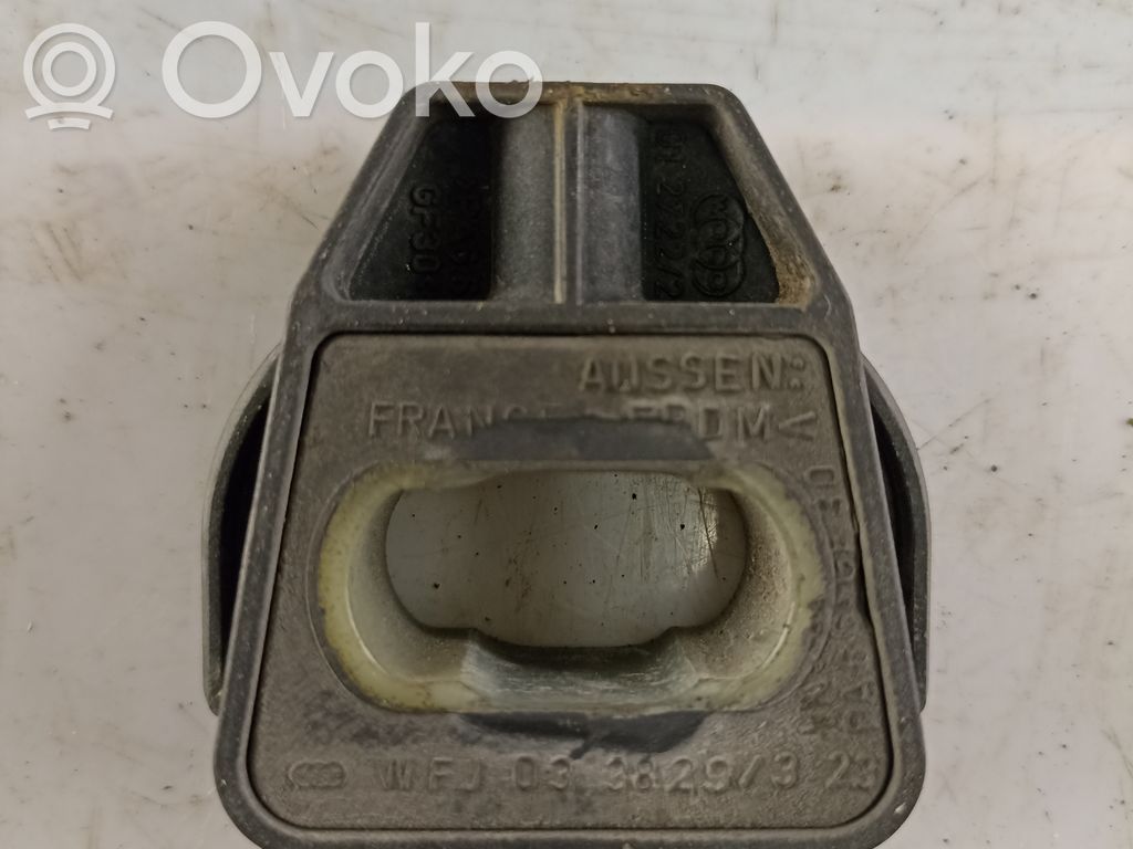 Volkswagen Golf IV Soporte de montaje del radiador 