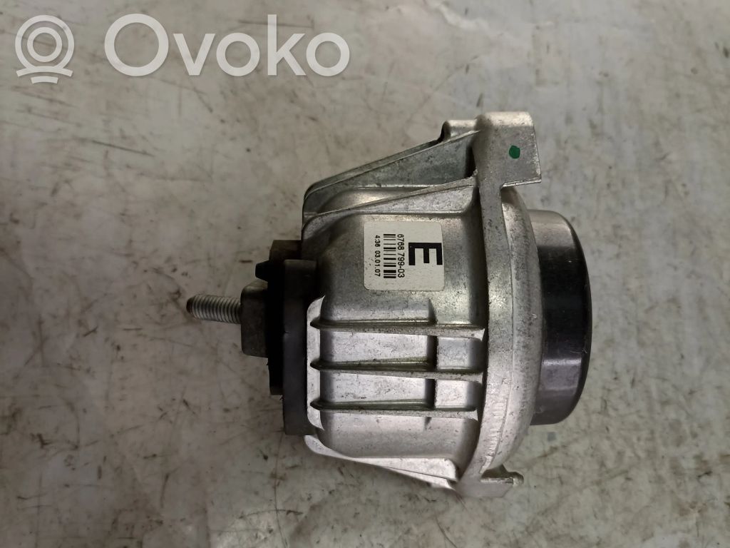 BMW 3 E90 E91 Engine mount bracket 