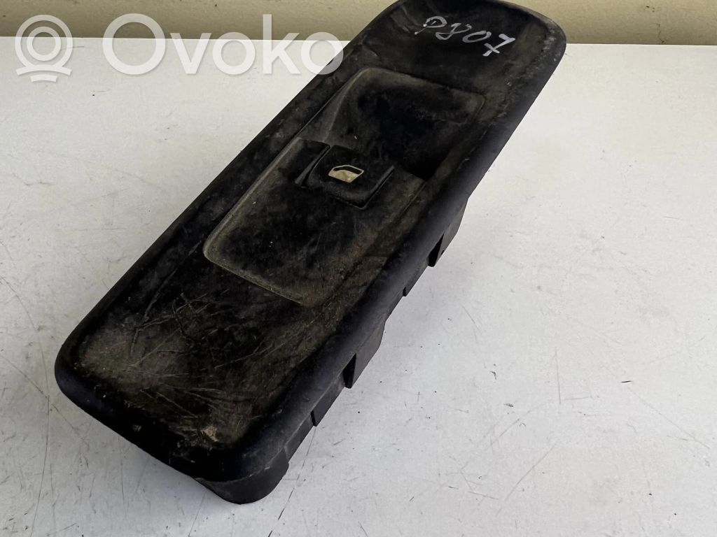 Peugeot 807 Electric window control switch 