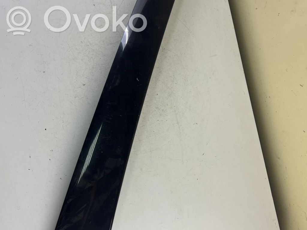 Listwa szyby czołowej / przedniej   5J6853263