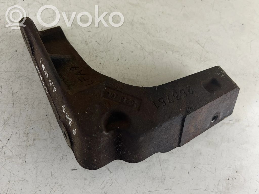 Peugeot 307 CC Other engine bay part 