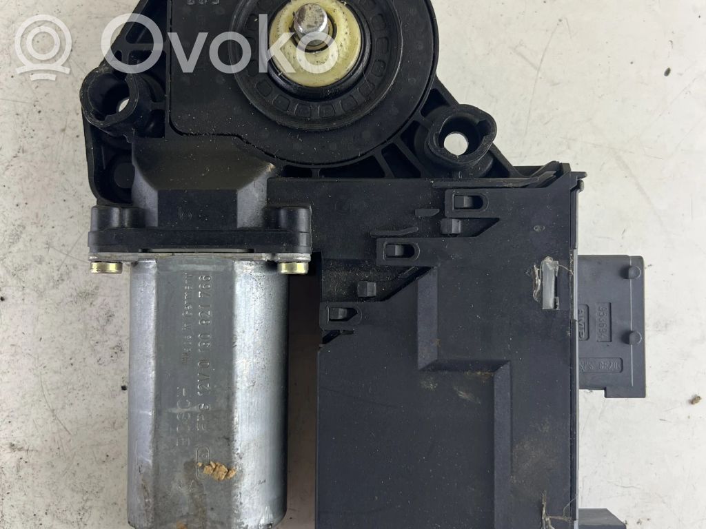 Peugeot 307 Silnik regulatora szyby drzwi przednich 