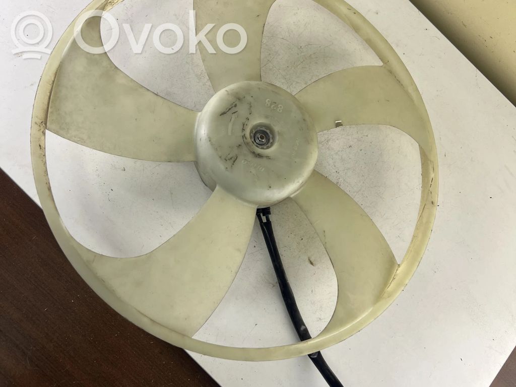 Dodge RAM 1500 DS Elektrisks radiatoru ventilators 