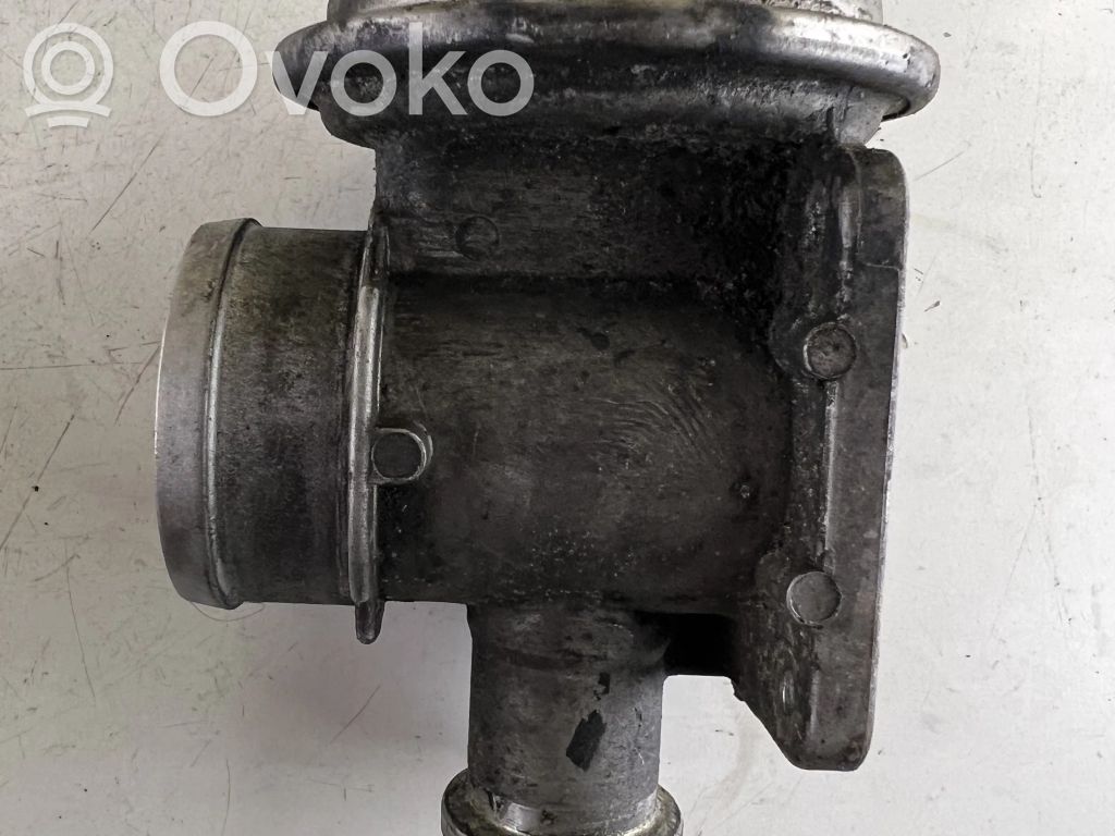 BMW 3 E46 EGR valve 