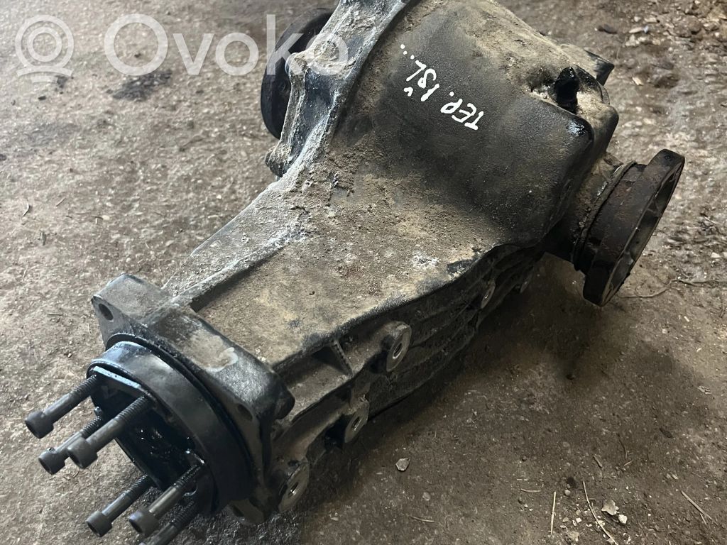 Audi A6 S6 C6 4F Galinis reduktorius 